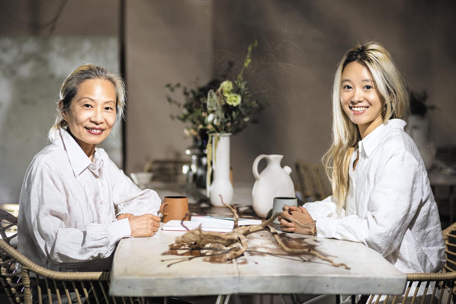 “여성학자 엄마와 요리사 딸이 차린 식탁… 유쾌발랄 채식입니다!”